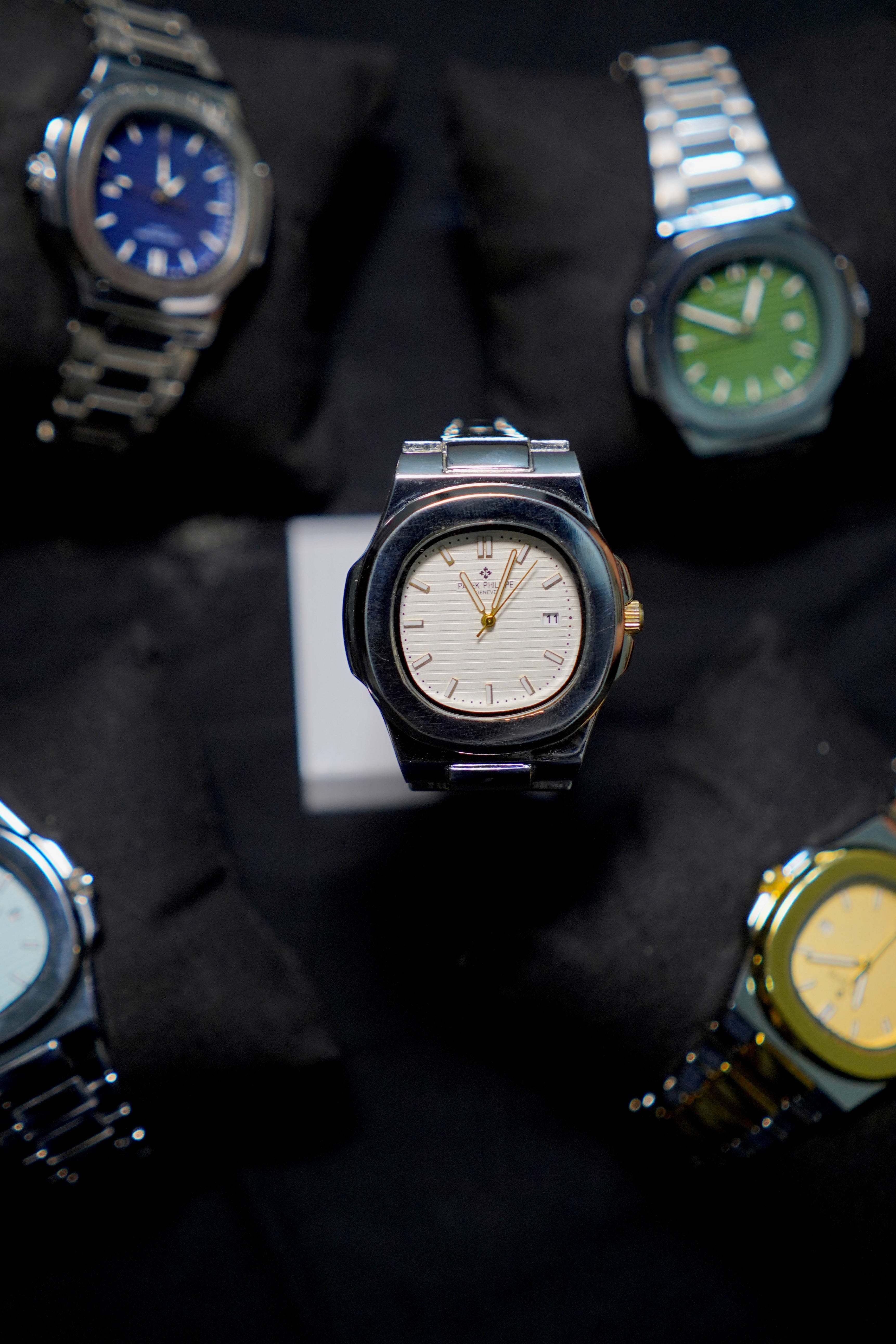 PATKE PHIL (White Dial)